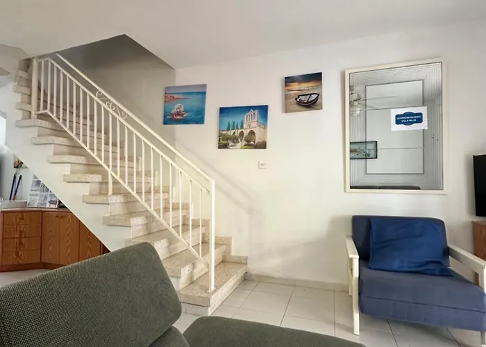 ヴィラ Leonidas Seaside Meneou